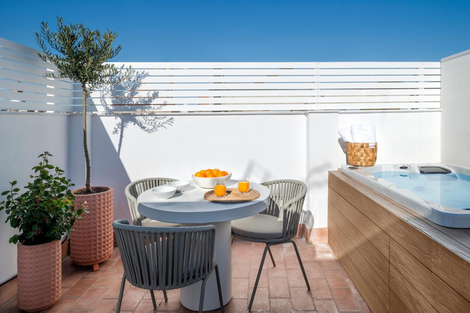 Magno Apartments Santa Clara - Private Terraces With Jacuzzi Siviglia Esterno foto